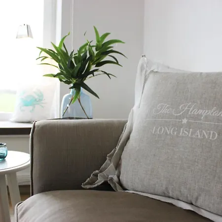 Apartament Tranquil With Garden