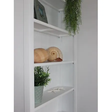 Tranquil With Garden Apartment