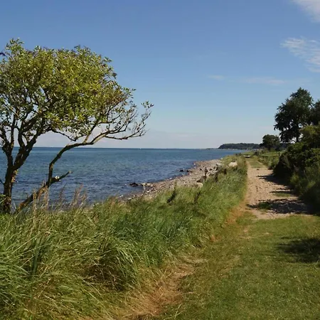 Tranquil With Garden *