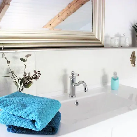 Tranquil With Garden Apartament *